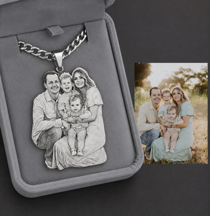 Everly™ Photo Necklace
